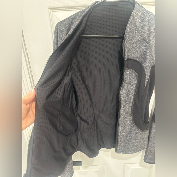 Lululemon reversible bliss jacket Women's Gray and Black Size:S - Picture 8 of 14